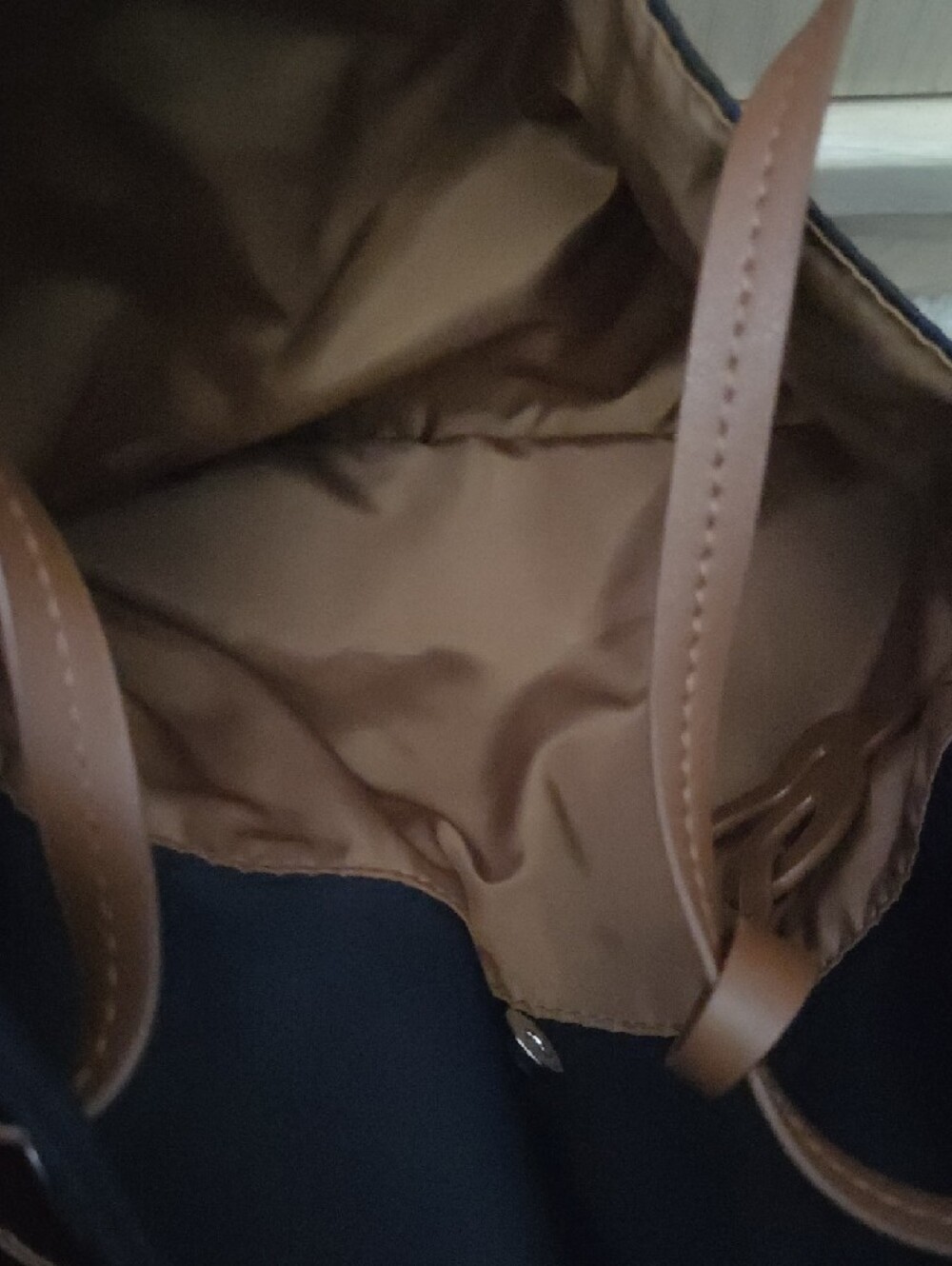 NWOT Agnes B. Navy Nylon Tote with Tan Leather Accents - Picture 10 of 14